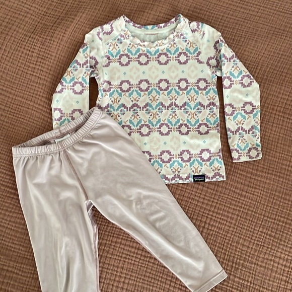 Patagonia Other - Pretty Size 2 Patagonia Base Layer Set